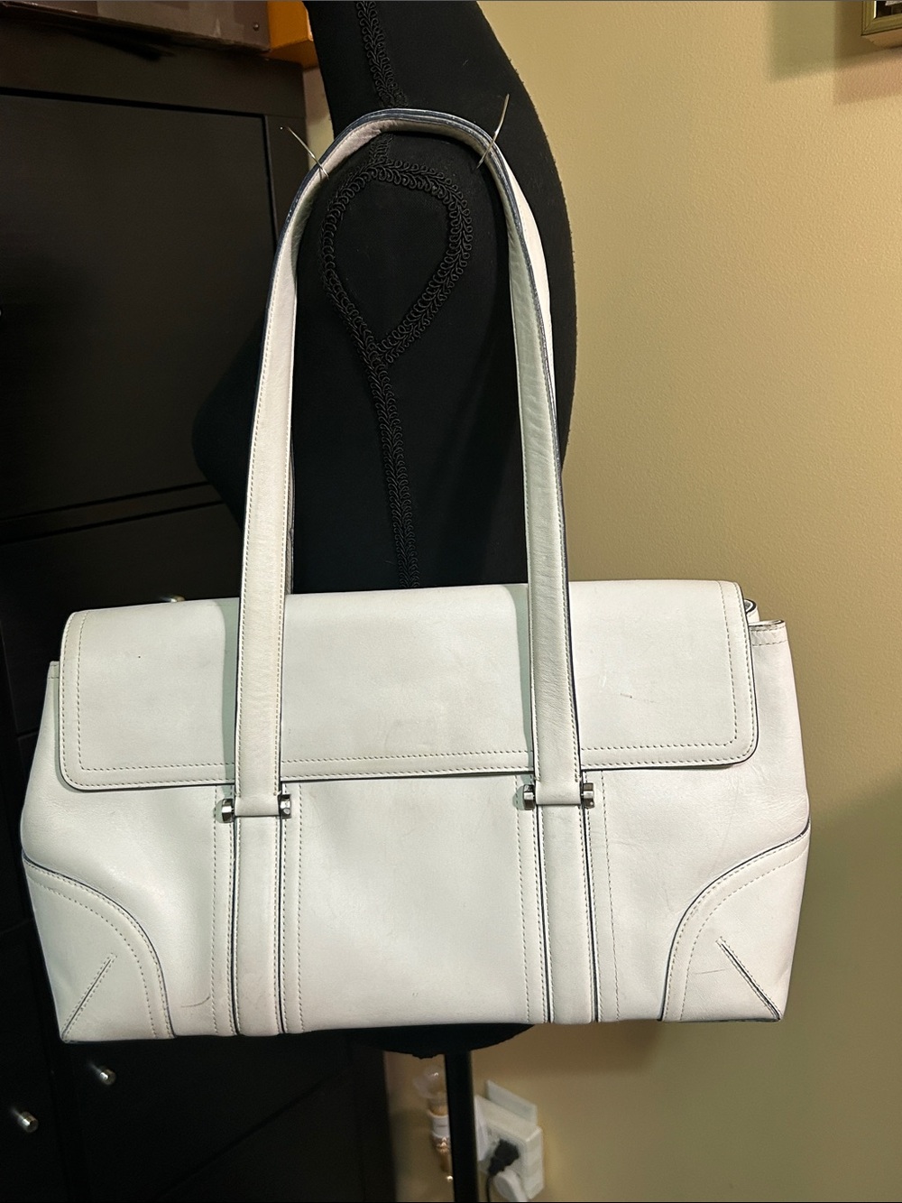 Vintage Ellen Tracy White Leather East-West Y2K Shoulder Bag.